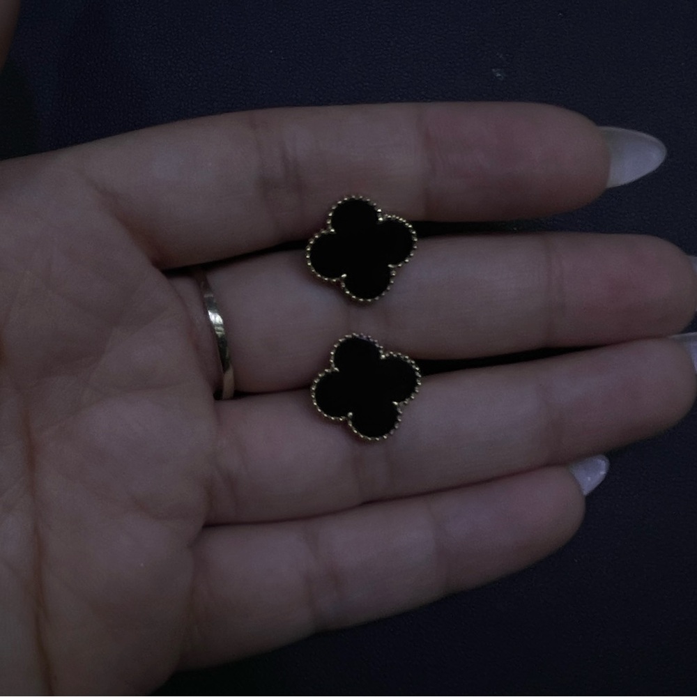 14KT GOLD CLOVER EARRINGS WITH BLACK ONYX STONE